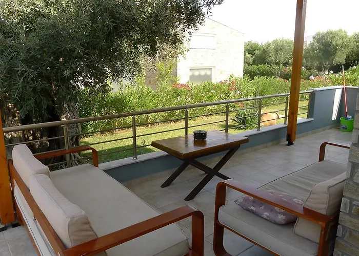 Villa Arhondula